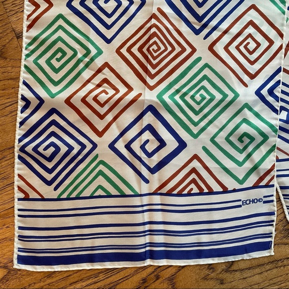 Women's Vintage ECHO White, Blue, Green Silk Spiral Printed Head / Neck Scarf - Picture 2 of 3